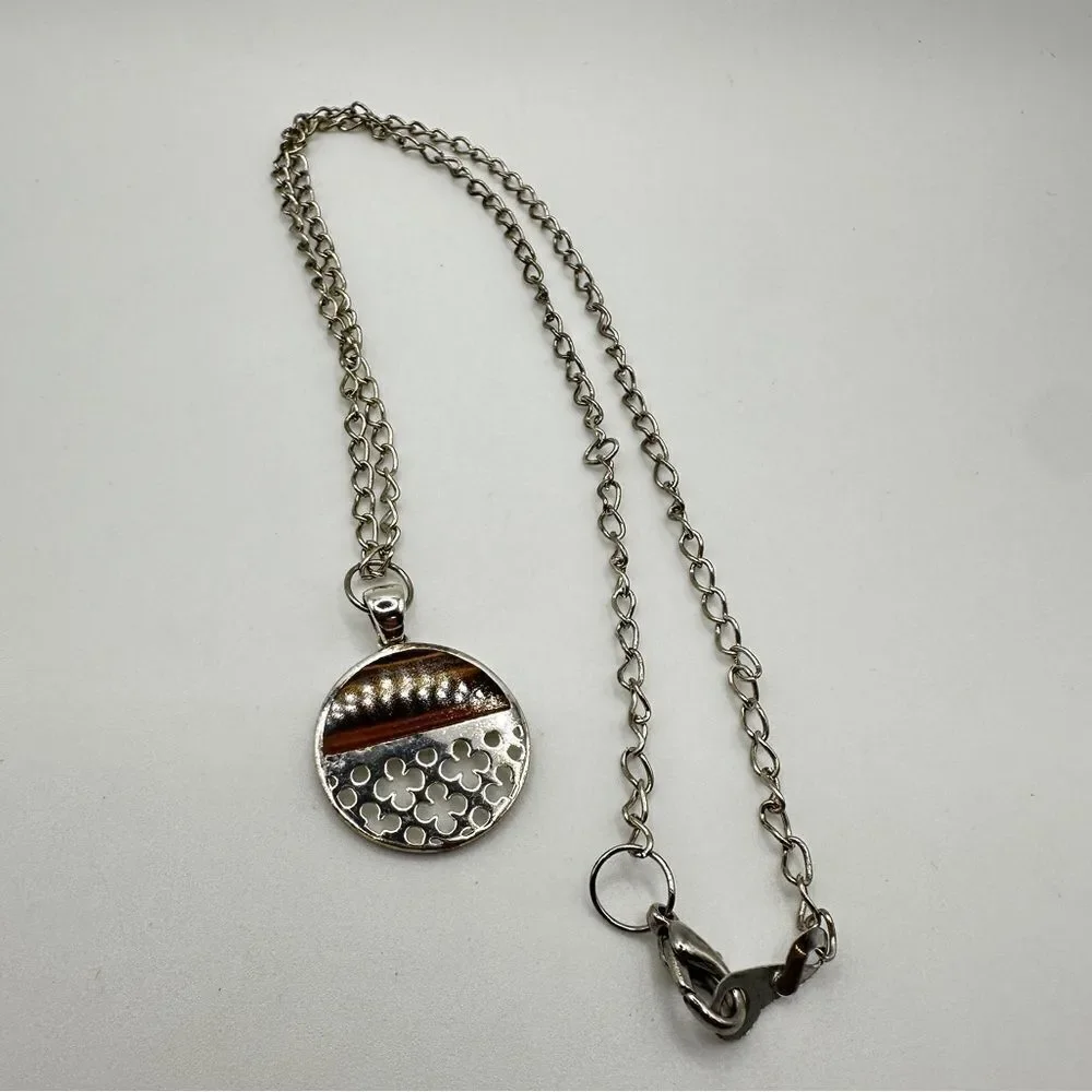 21” Sterling silver necklace with Tigers eye, flower circle pendant!‎
